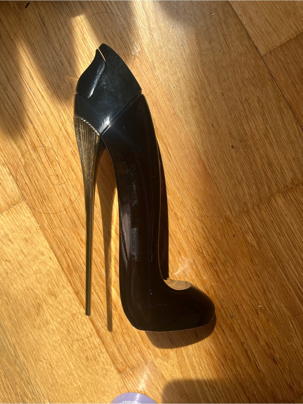 Carolina Herrera *empty* Good Girl Black Stiletto Bottle Gold Heel 80ml 2.7 floz - Picture 13 of 13